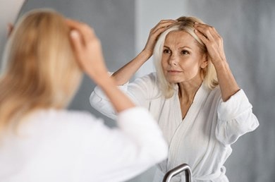 Schuppen und schöne Haare – geht das? | Expertentipps