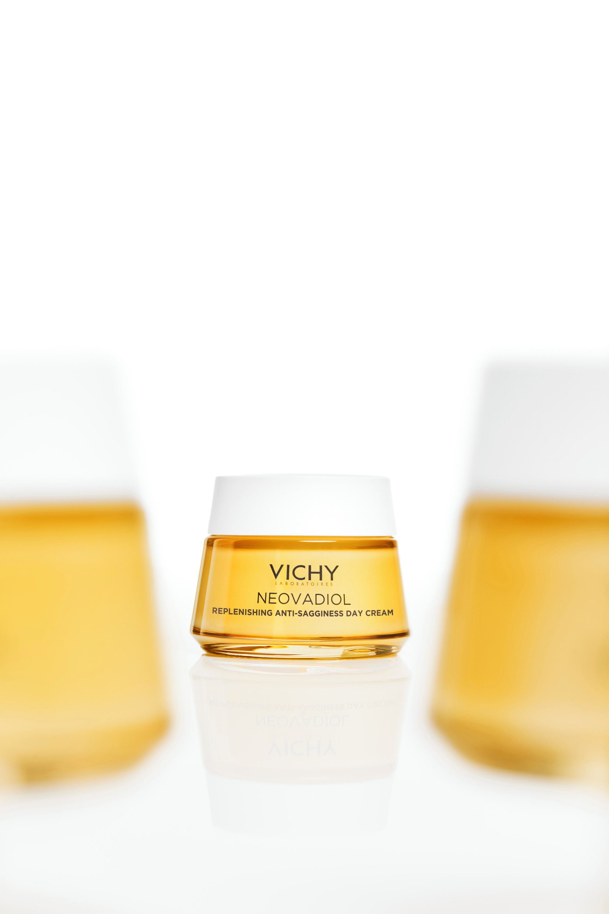 neovadiol-anti-sagginess-day-cream-pack2